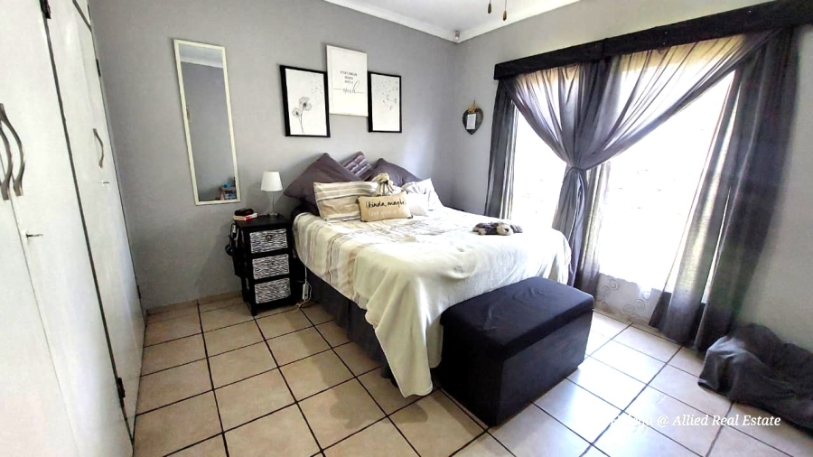 3 Bedroom Property for Sale in Sunnyridge KwaZulu-Natal