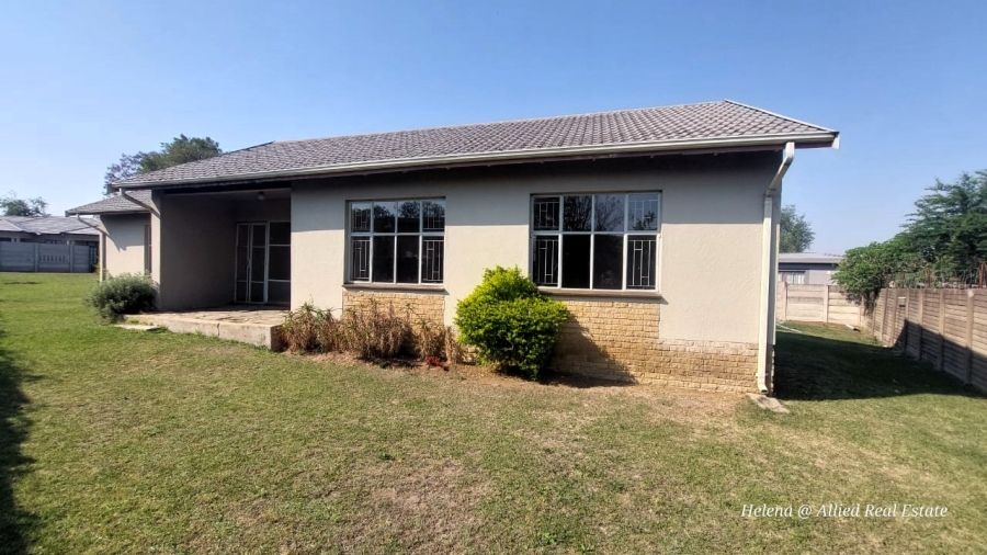 3 Bedroom Property for Sale in Sunnyridge KwaZulu-Natal