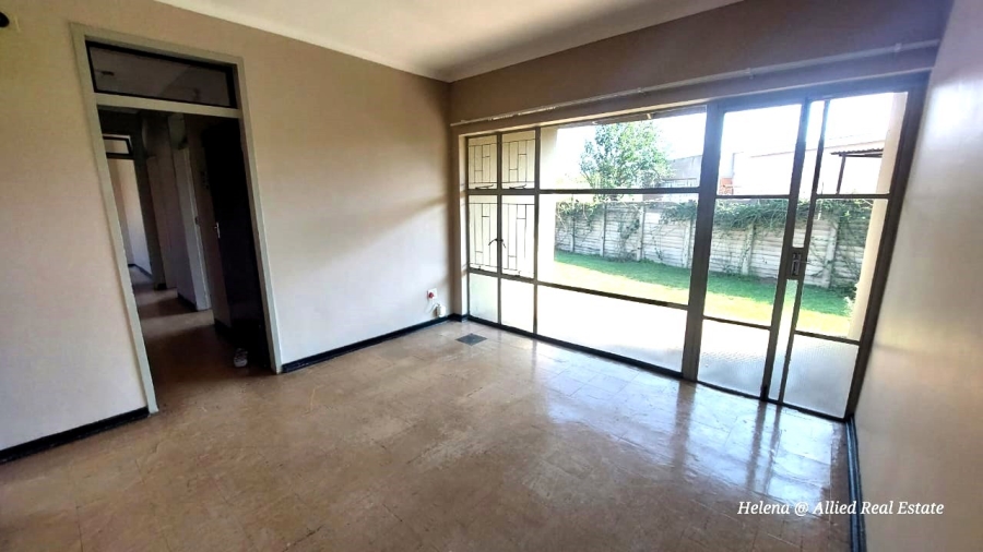 3 Bedroom Property for Sale in Sunnyridge KwaZulu-Natal