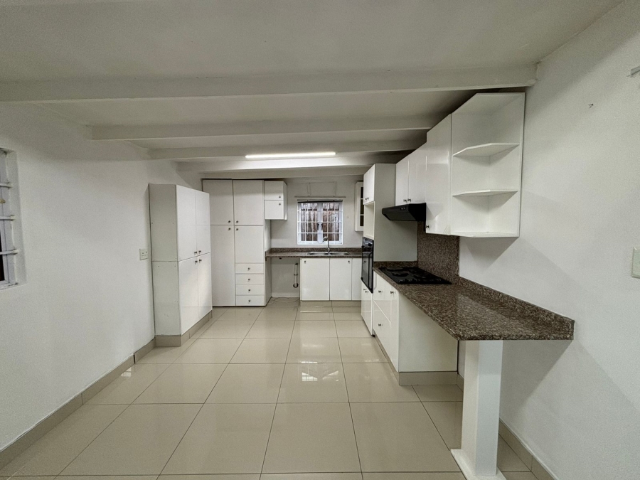 3 Bedroom Property for Sale in Sherwood KwaZulu-Natal