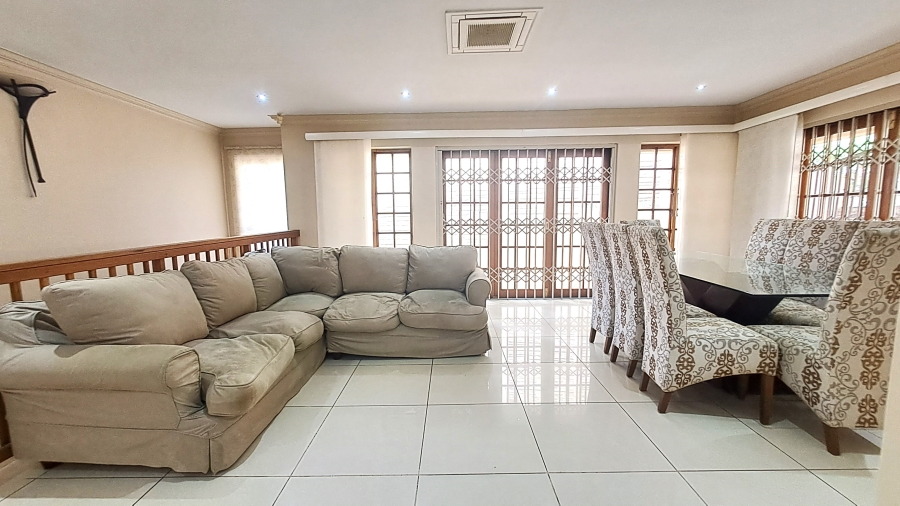 5 Bedroom Property for Sale in Deepdale KwaZulu-Natal