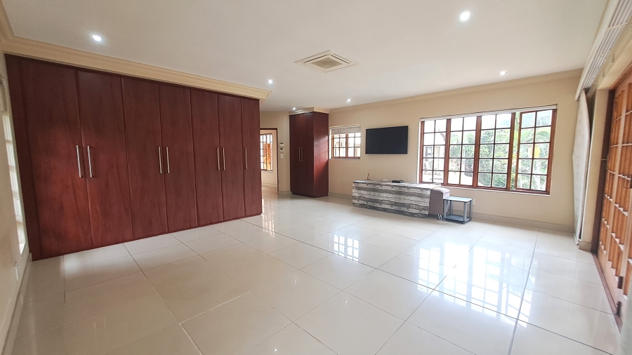 5 Bedroom Property for Sale in Deepdale KwaZulu-Natal