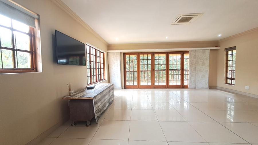 5 Bedroom Property for Sale in Deepdale KwaZulu-Natal