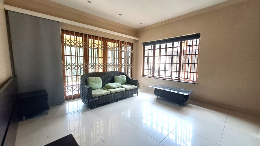 5 Bedroom Property for Sale in Deepdale KwaZulu-Natal