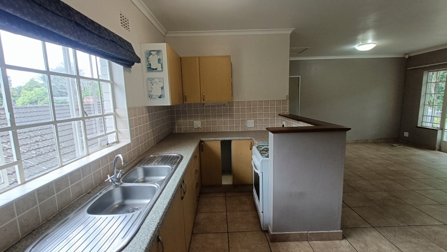 To Let 1 Bedroom Property for Rent in Kloof KwaZulu-Natal