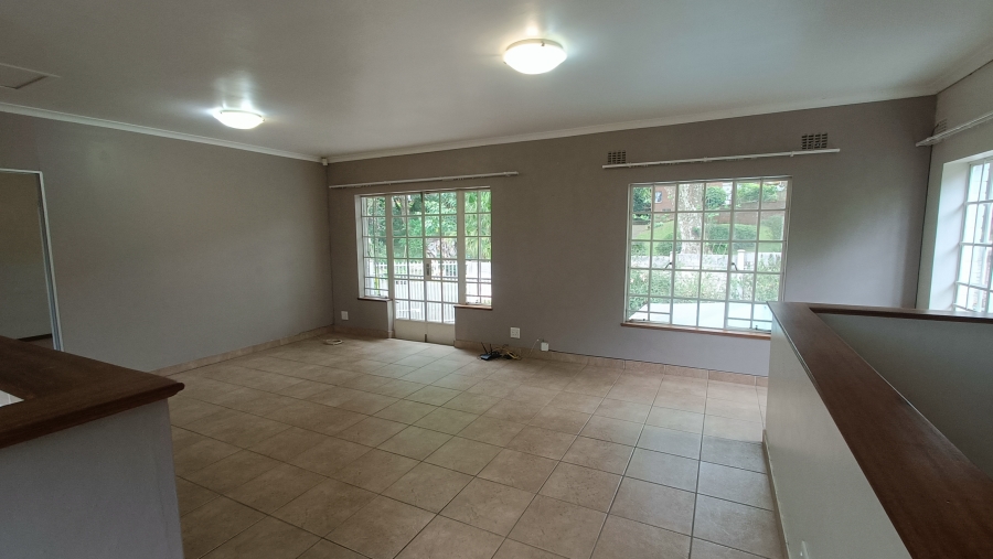 To Let 1 Bedroom Property for Rent in Kloof KwaZulu-Natal