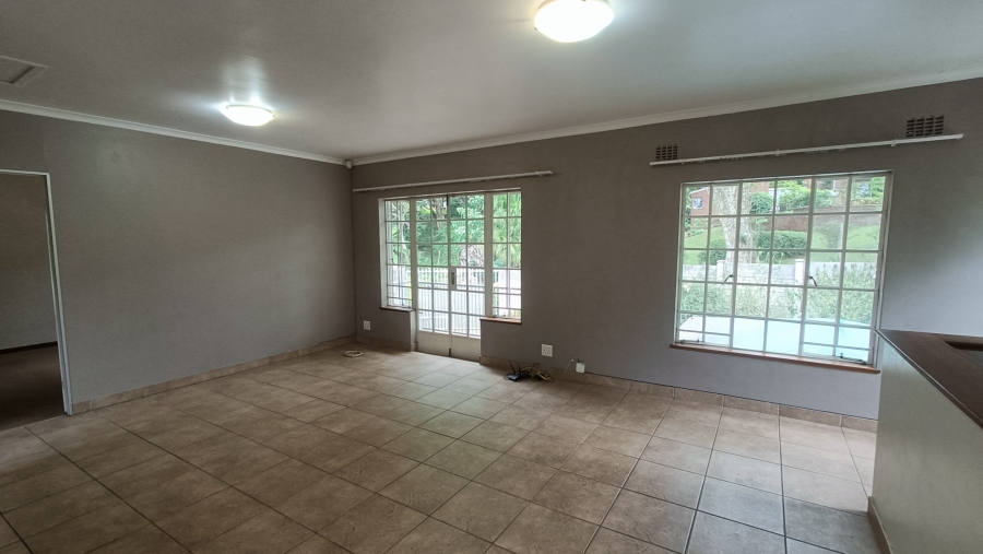 To Let 1 Bedroom Property for Rent in Kloof KwaZulu-Natal