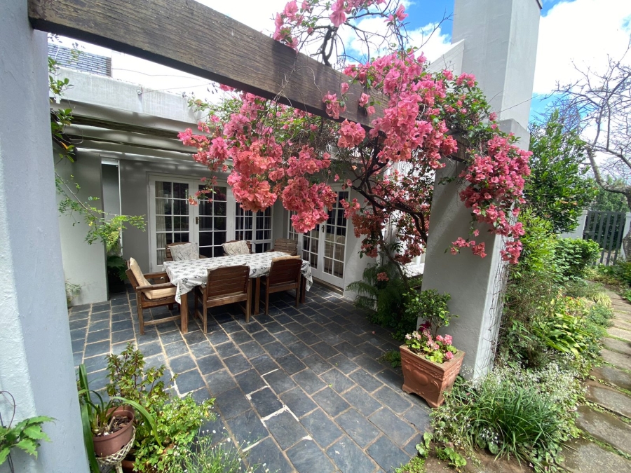 4 Bedroom Property for Sale in Greendale KwaZulu-Natal