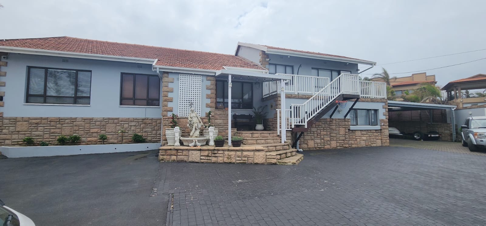 6 Bedroom Property for Sale in Ocean View KwaZulu-Natal