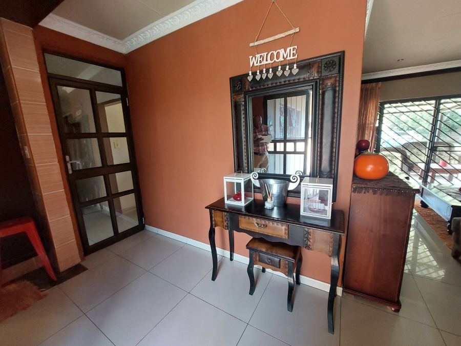 To Let 3 Bedroom Property for Rent in Schuinshoogte KwaZulu-Natal