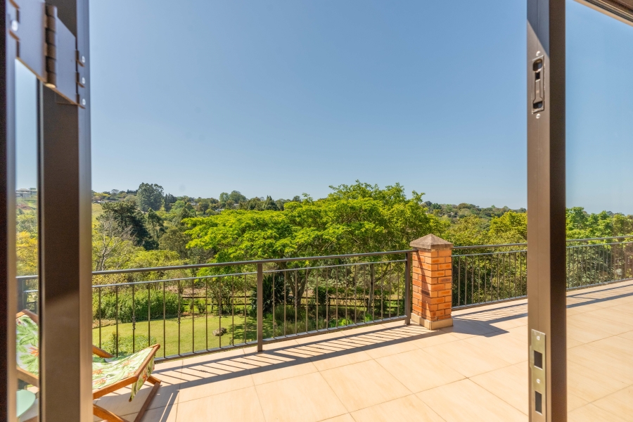 5 Bedroom Property for Sale in Clifton Hill Estate KwaZulu-Natal