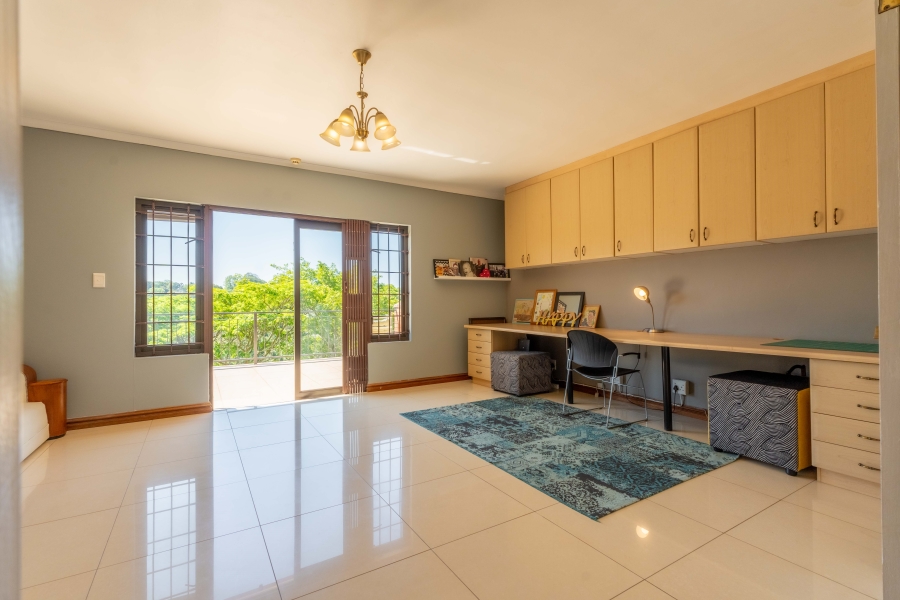 5 Bedroom Property for Sale in Clifton Hill Estate KwaZulu-Natal