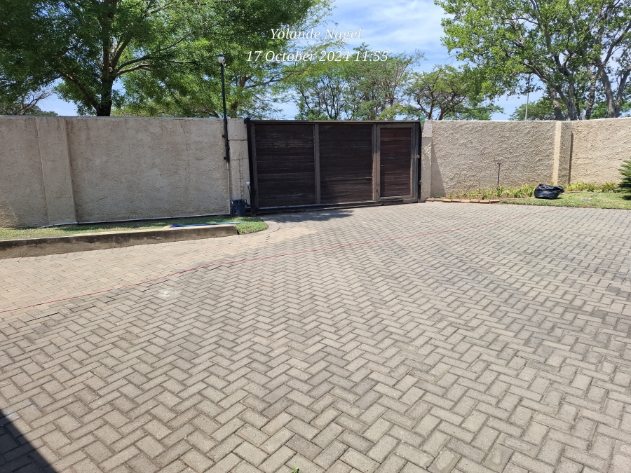 3 Bedroom Property for Sale in Aviary Hill KwaZulu-Natal