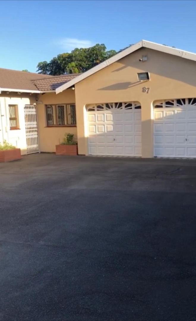 3 Bedroom Property for Sale in Woodhaven KwaZulu-Natal