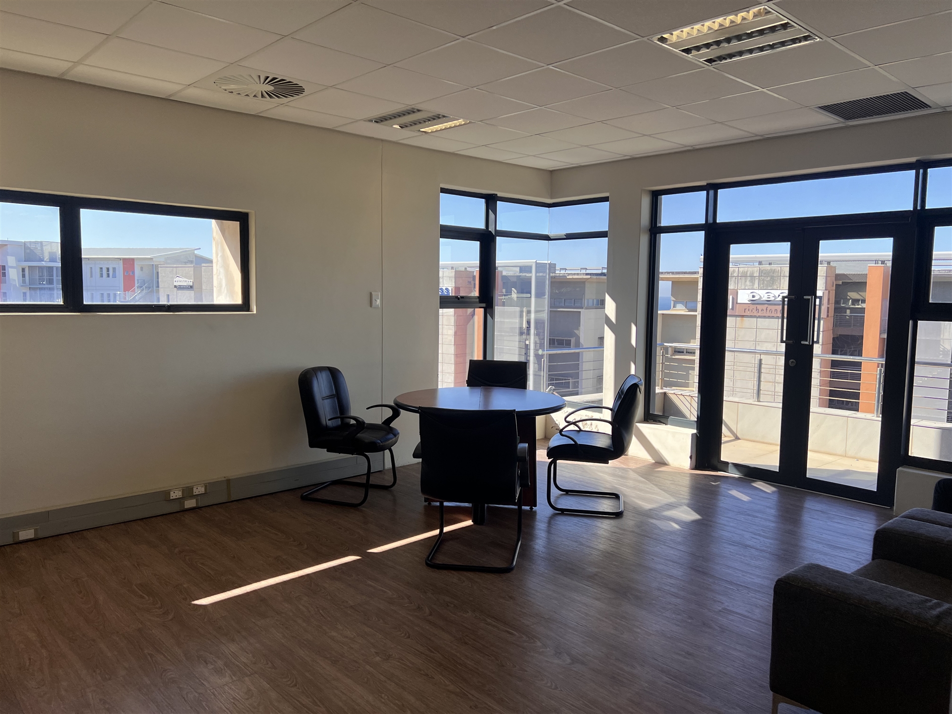 To Let commercial Property for Rent in Umhlanga Ridgeside KwaZulu-Natal