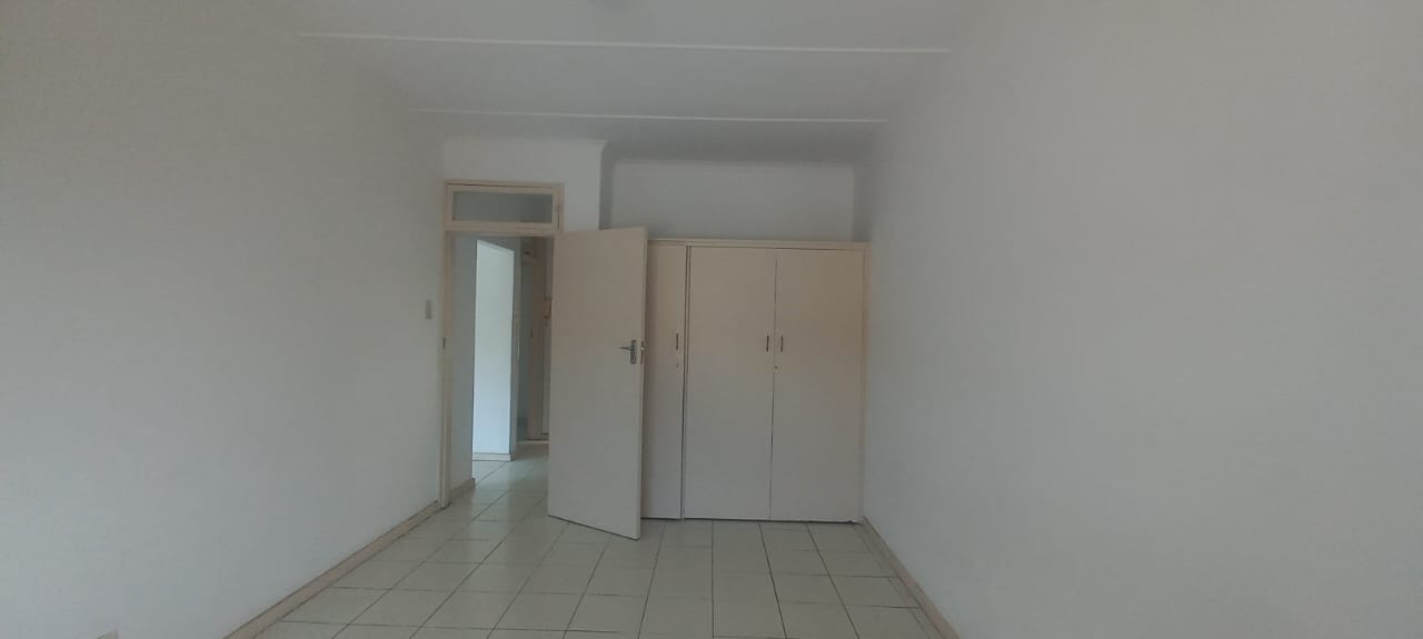 To Let 1 Bedroom Property for Rent in Essenwood KwaZulu-Natal