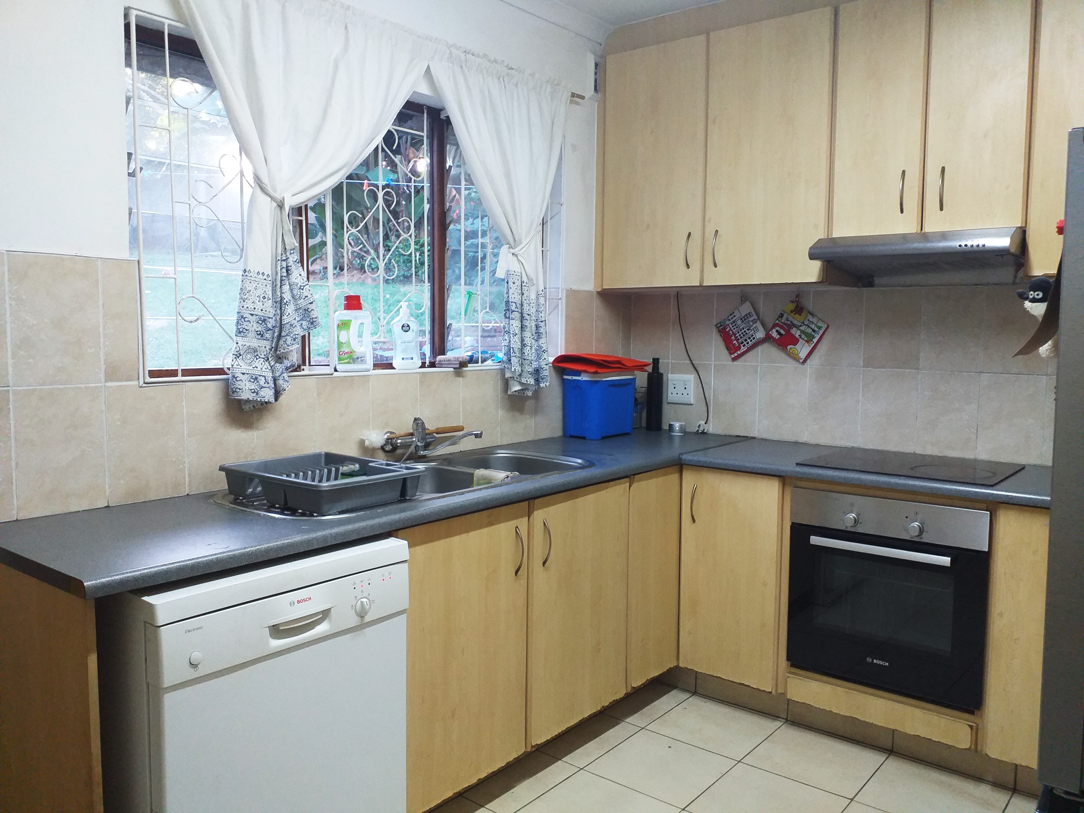 To Let 3 Bedroom Property for Rent in Athlone Park KwaZulu-Natal