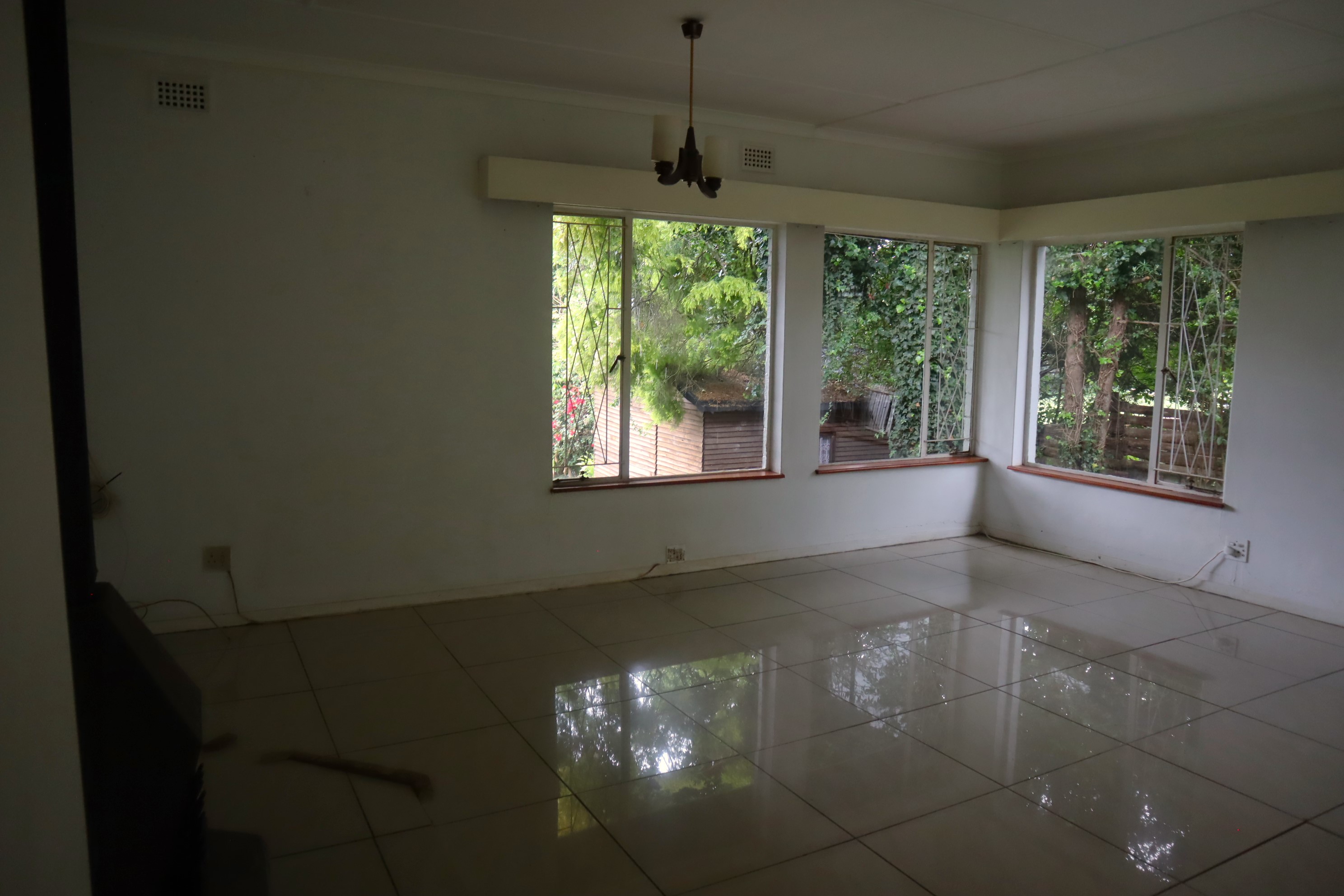 To Let 4 Bedroom Property for Rent in Howick North KwaZulu-Natal