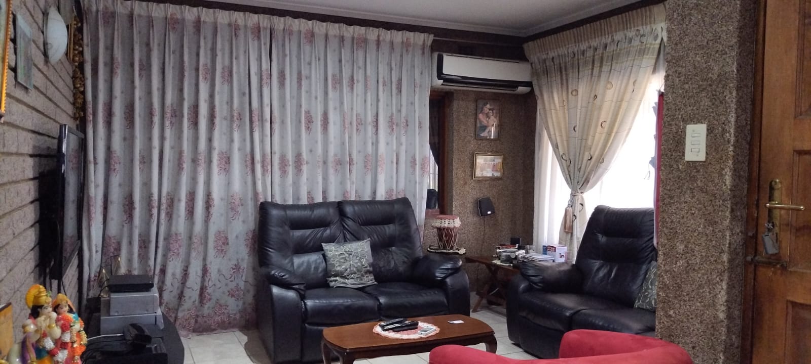 4 Bedroom Property for Sale in Sea Cow Lake KwaZulu-Natal