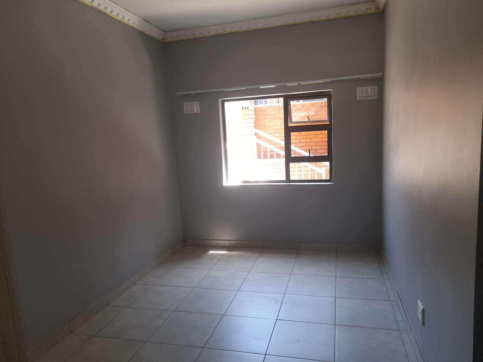 To Let 2 Bedroom Property for Rent in Montclair KwaZulu-Natal