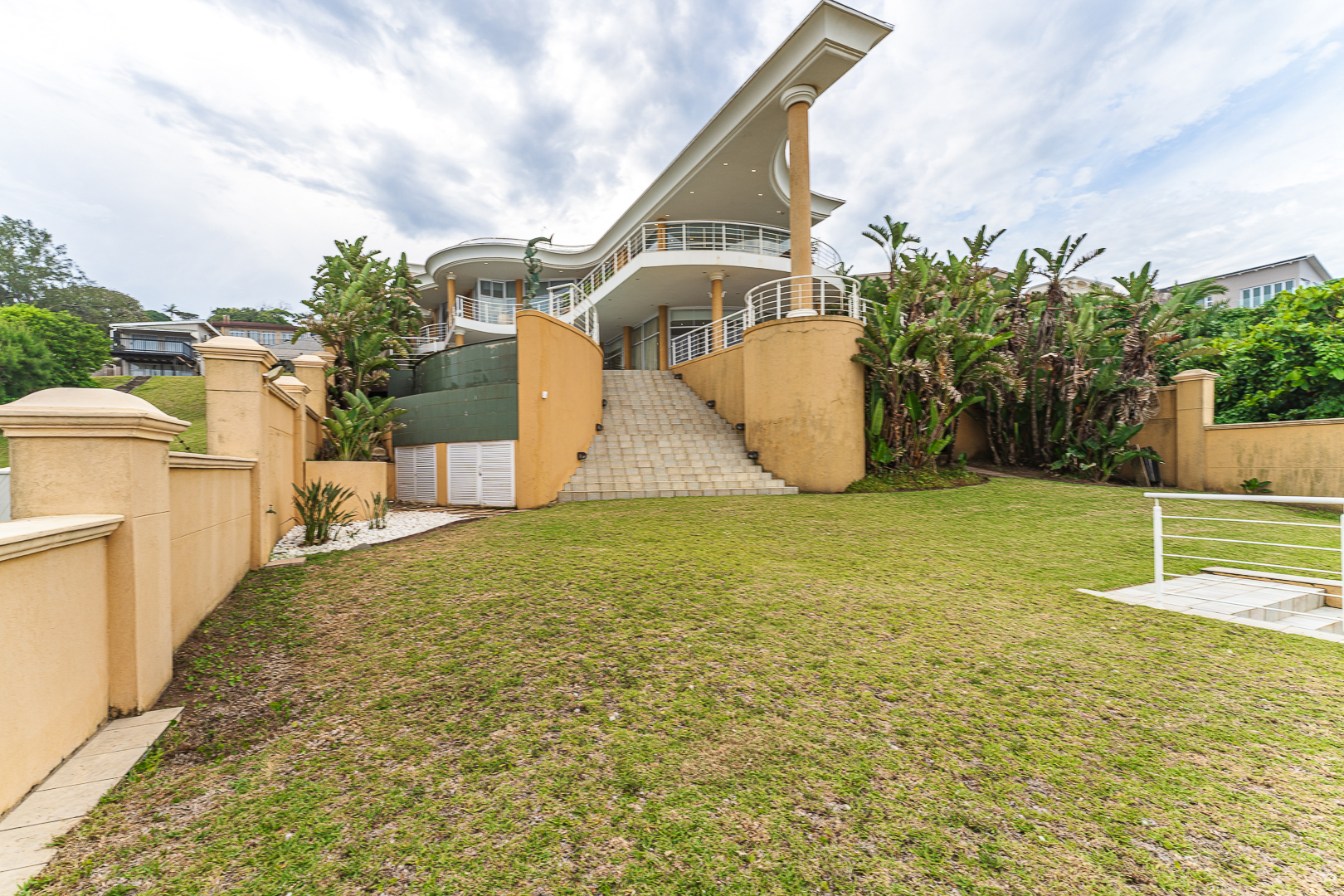 5 Bedroom Property for Sale in Shakas Rock KwaZulu-Natal