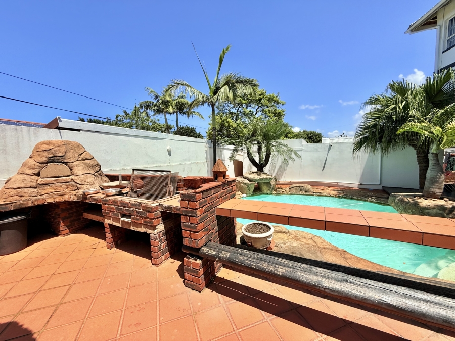 7 Bedroom Property for Sale in Durban North KwaZulu-Natal