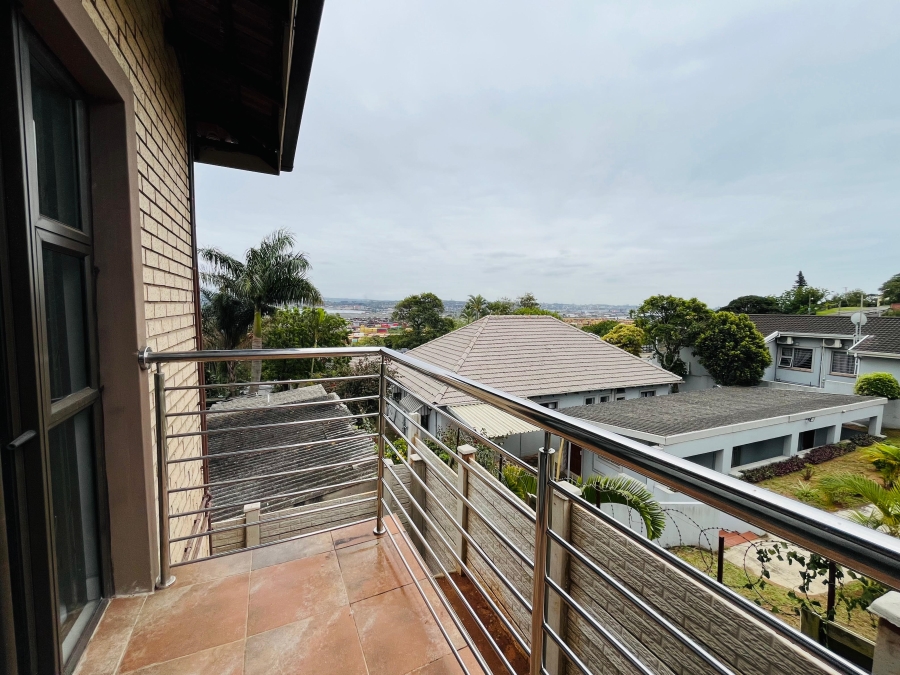 To Let 3 Bedroom Property for Rent in Bluff KwaZulu-Natal