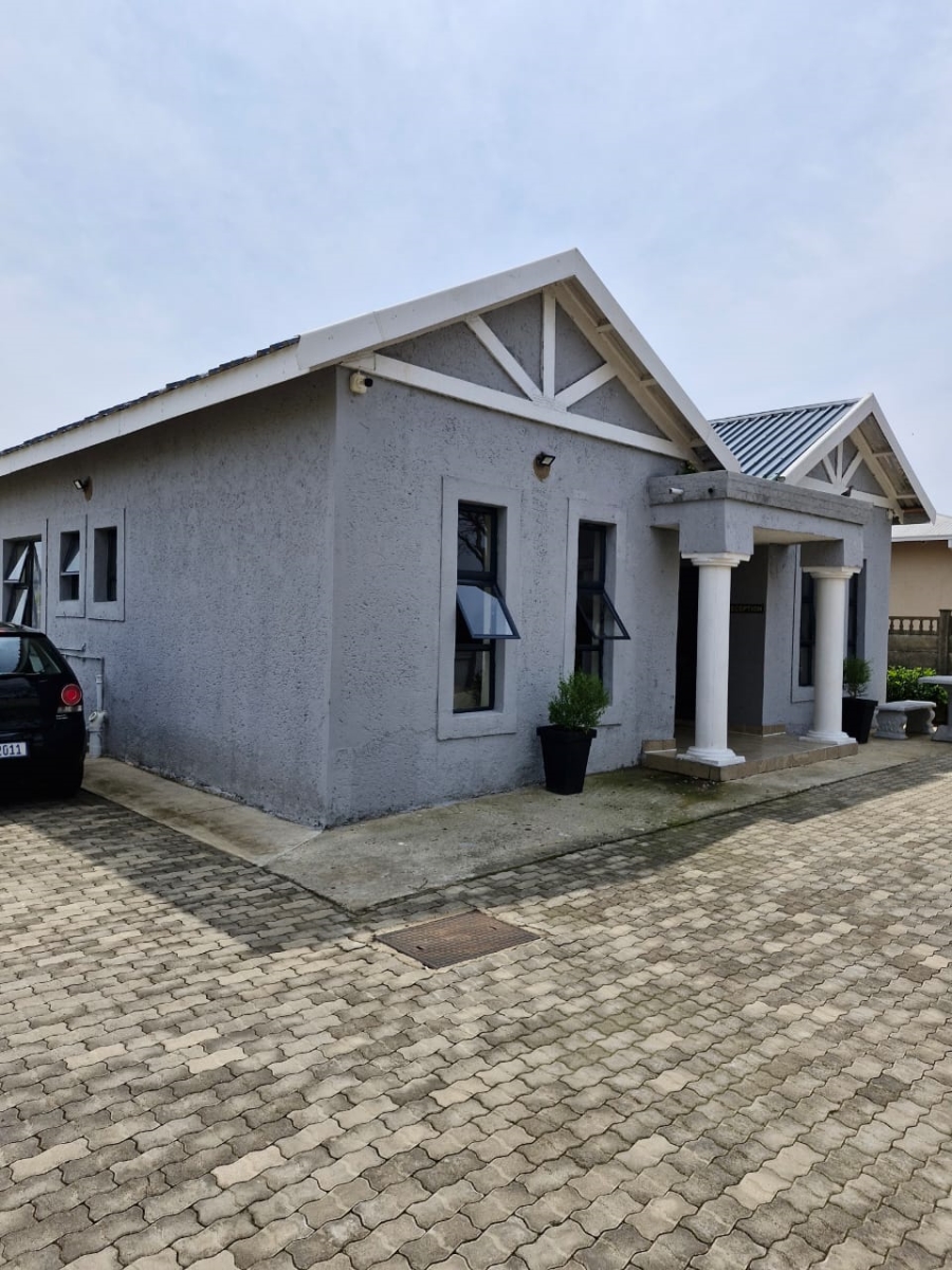 9 Bedroom Property for Sale in Glencoe KwaZulu-Natal