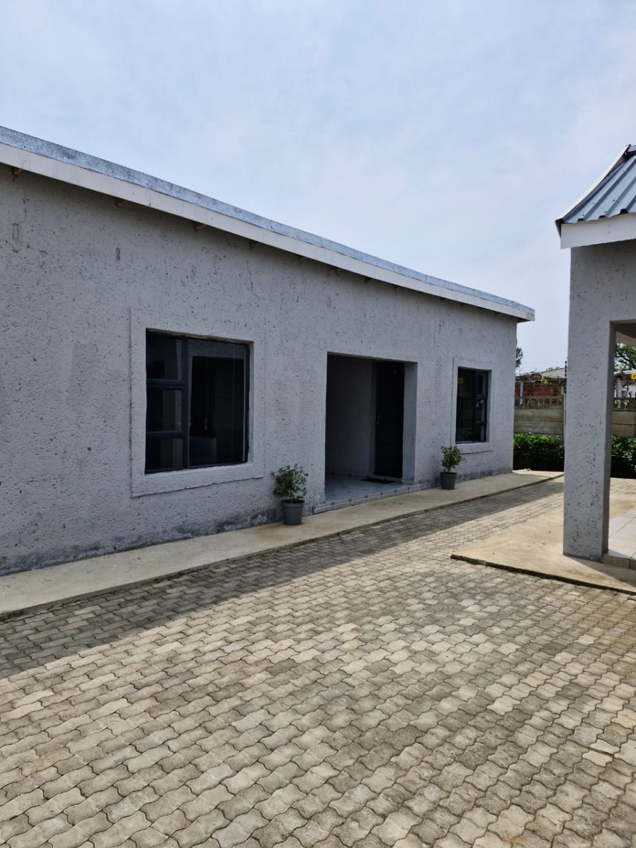 9 Bedroom Property for Sale in Glencoe KwaZulu-Natal