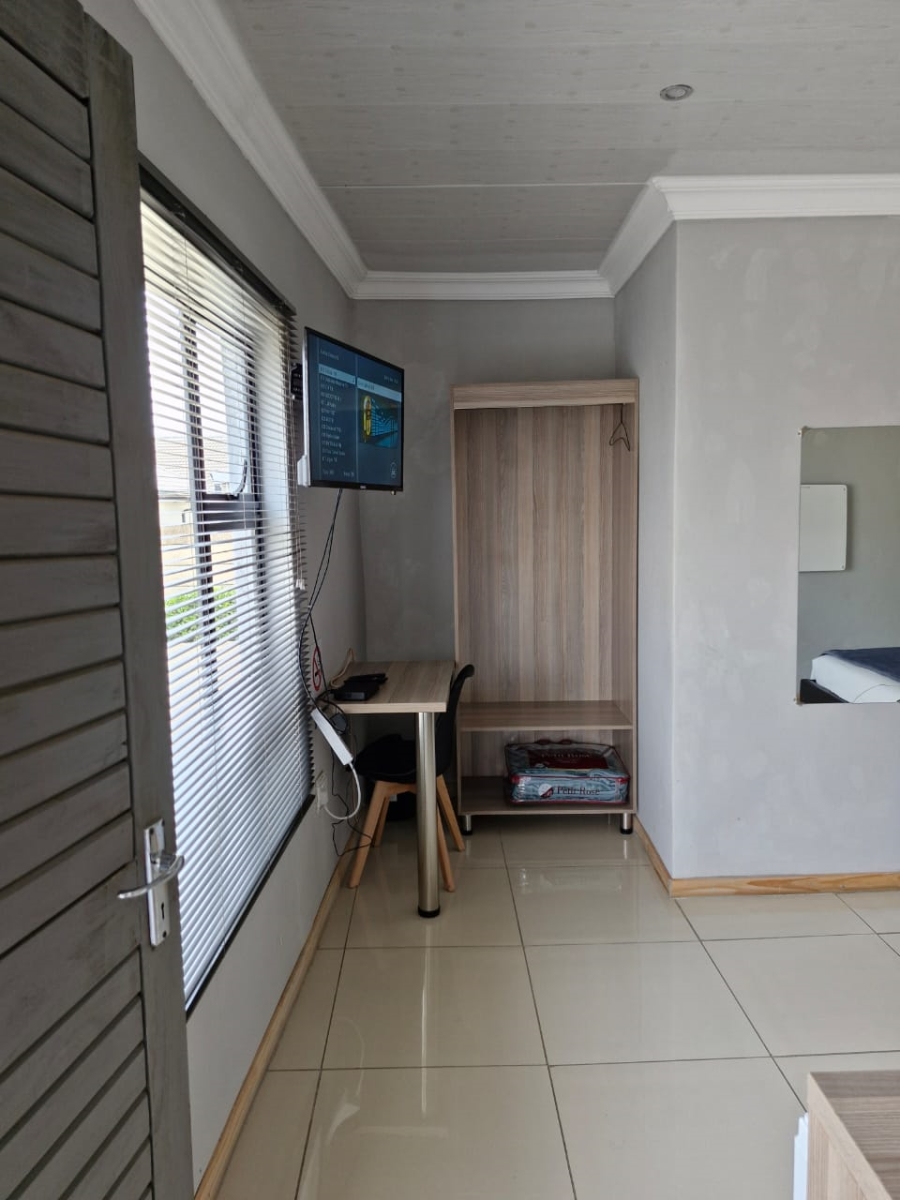 9 Bedroom Property for Sale in Glencoe KwaZulu-Natal