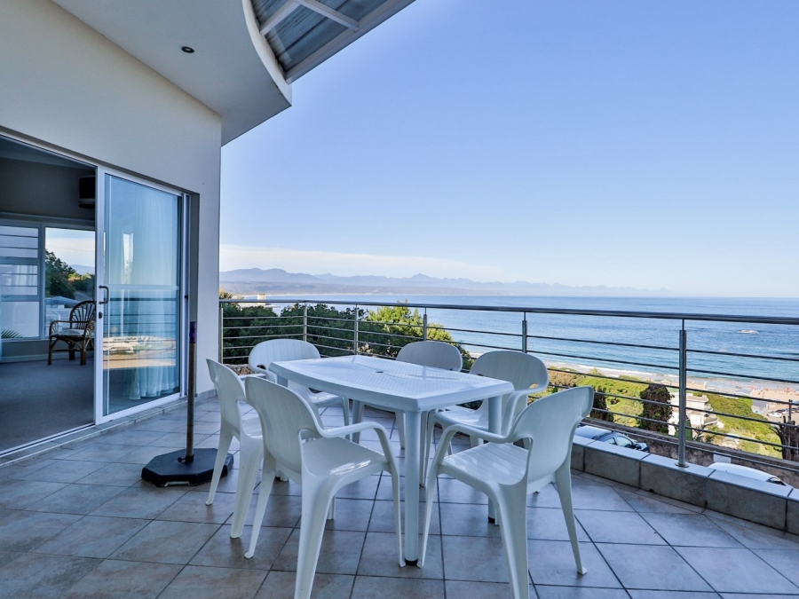 7 Bedroom Property for Sale in Signal Hill KwaZulu-Natal