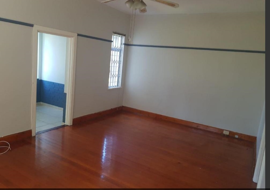 2 Bedroom Property for Sale in Glenwood KwaZulu-Natal