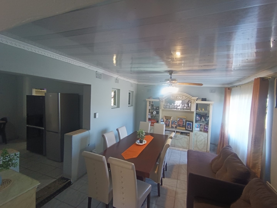 3 Bedroom Property for Sale in Montclair KwaZulu-Natal