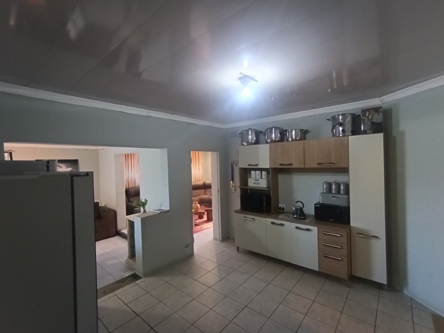 3 Bedroom Property for Sale in Montclair KwaZulu-Natal