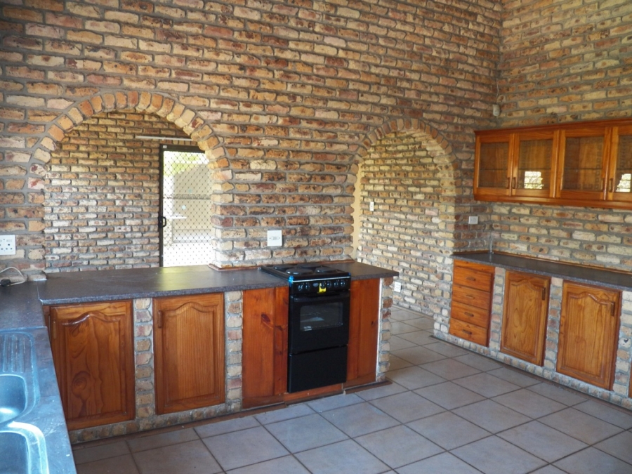 To Let 4 Bedroom Property for Rent in Meer En See KwaZulu-Natal