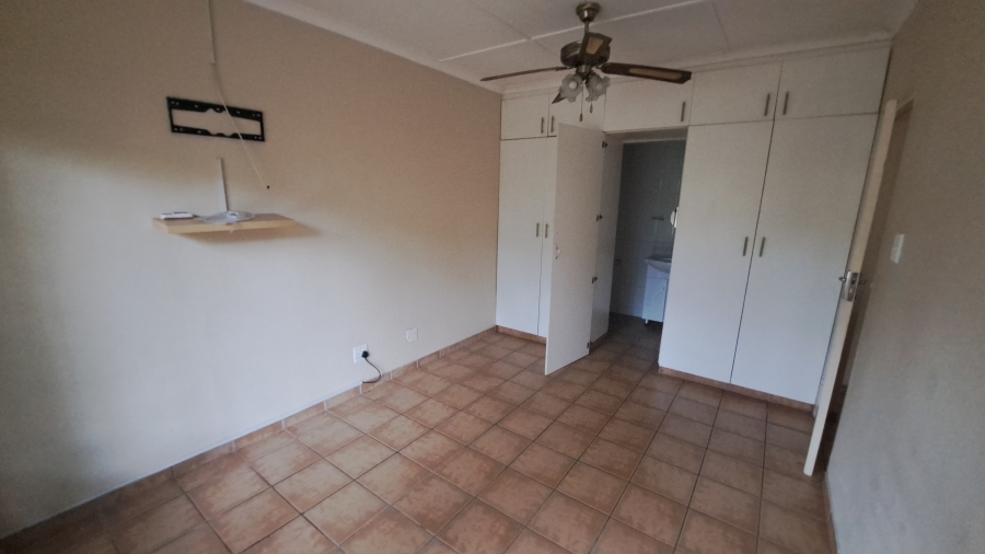 To Let 4 Bedroom Property for Rent in Veld En Vlei KwaZulu-Natal