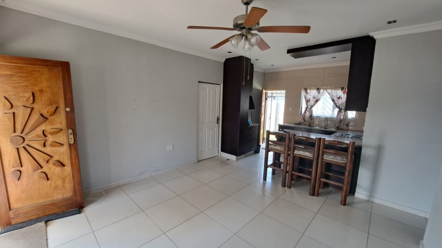 To Let 2 Bedroom Property for Rent in Birdswood KwaZulu-Natal