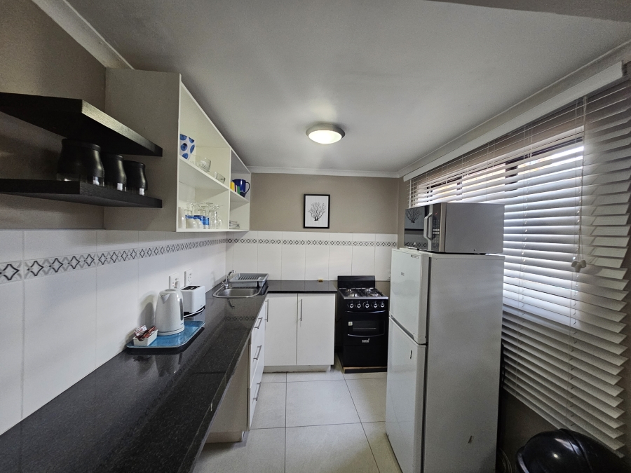 To Let 1 Bedroom Property for Rent in Shakas Rock KwaZulu-Natal