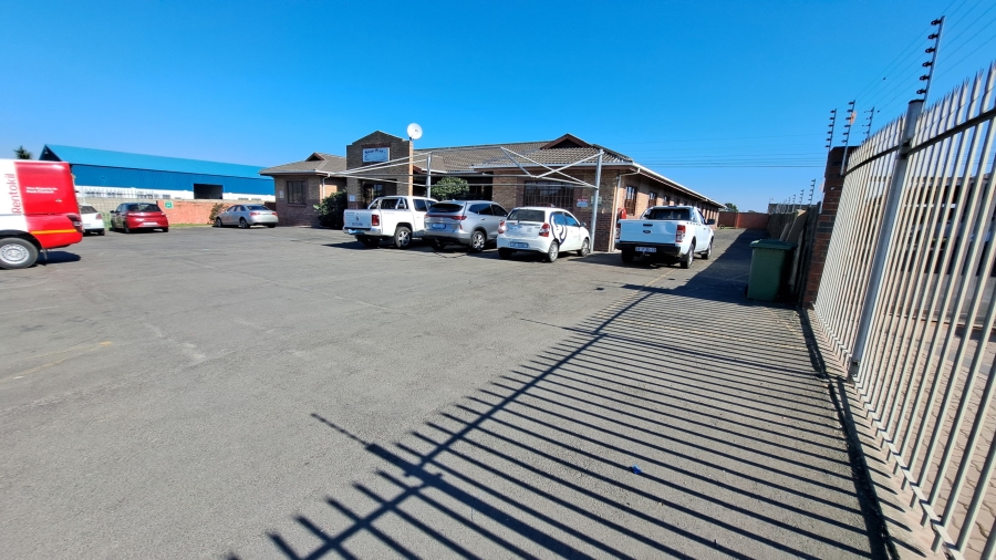 To Let commercial Property for Rent in Richards Bay KwaZulu-Natal