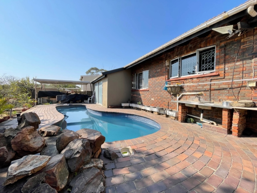 6 Bedroom Property for Sale in Wentworth KwaZulu-Natal