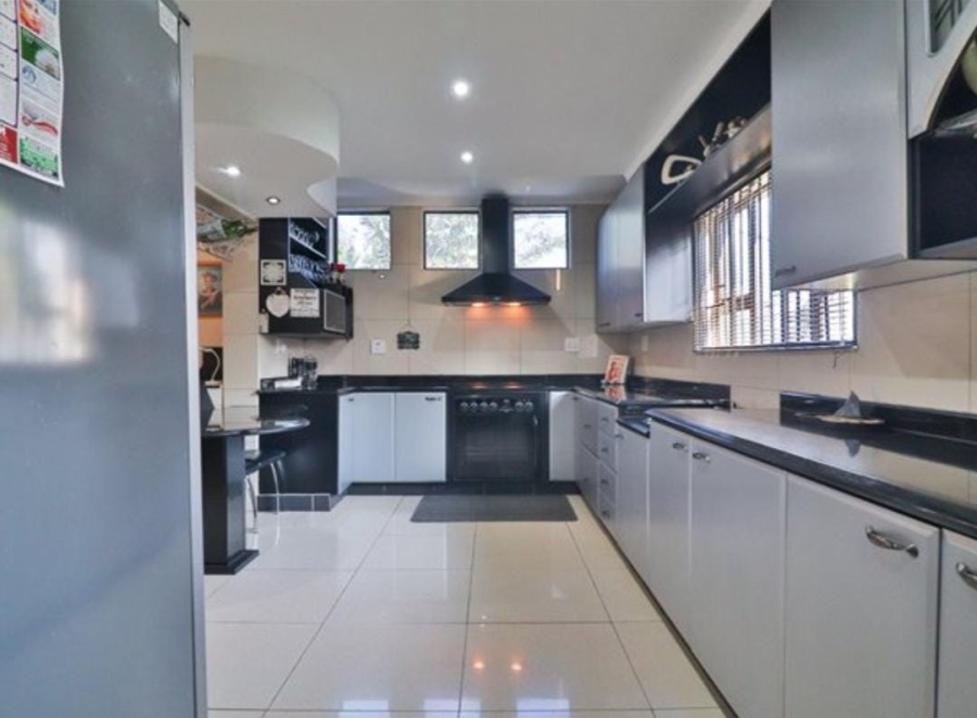 20 Bedroom Property for Sale in Glen Hills KwaZulu-Natal