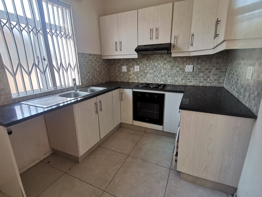 To Let 2 Bedroom Property for Rent in Umbilo KwaZulu-Natal