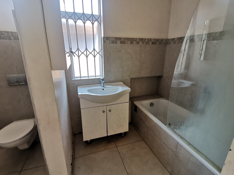 To Let 2 Bedroom Property for Rent in Umbilo KwaZulu-Natal