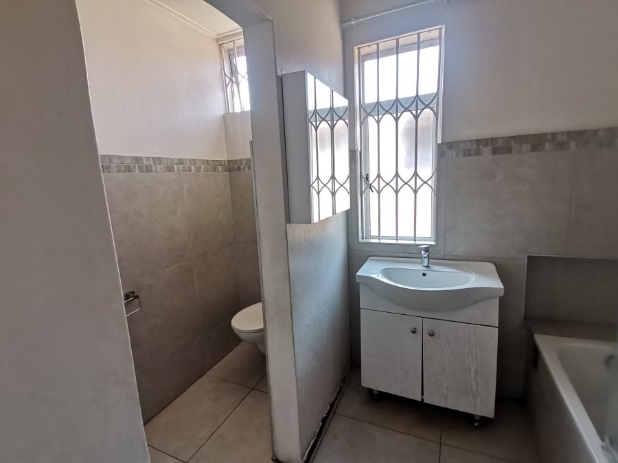 To Let 2 Bedroom Property for Rent in Umbilo KwaZulu-Natal