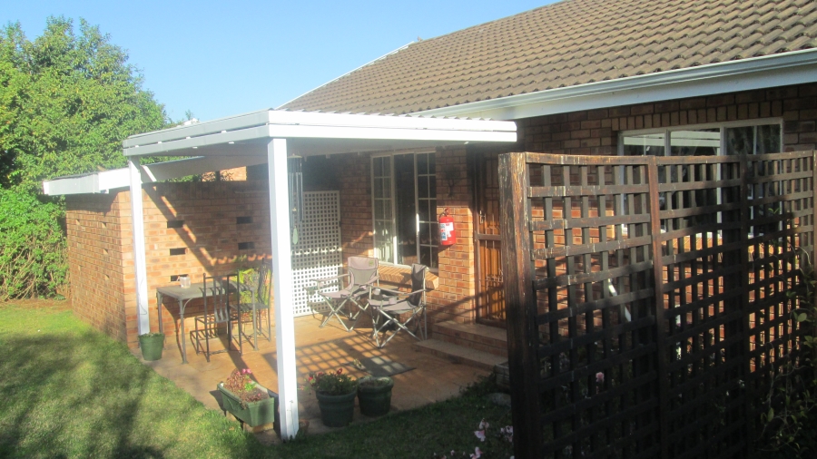 3 Bedroom Property for Sale in Greendale KwaZulu-Natal