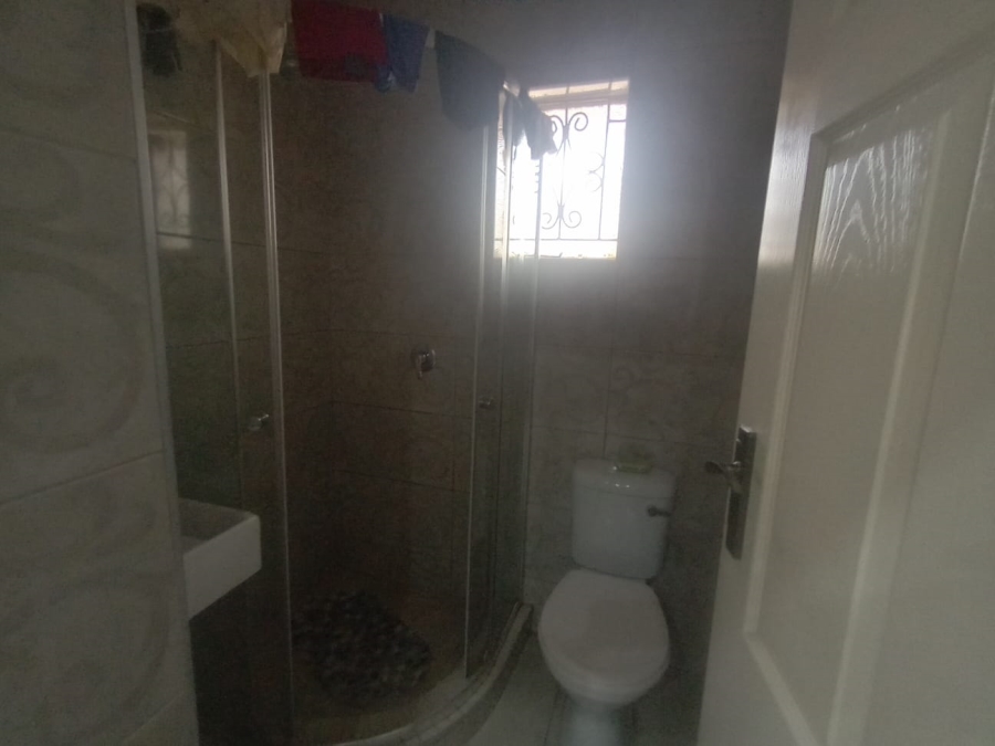 To Let 2 Bedroom Property for Rent in Bellair KwaZulu-Natal