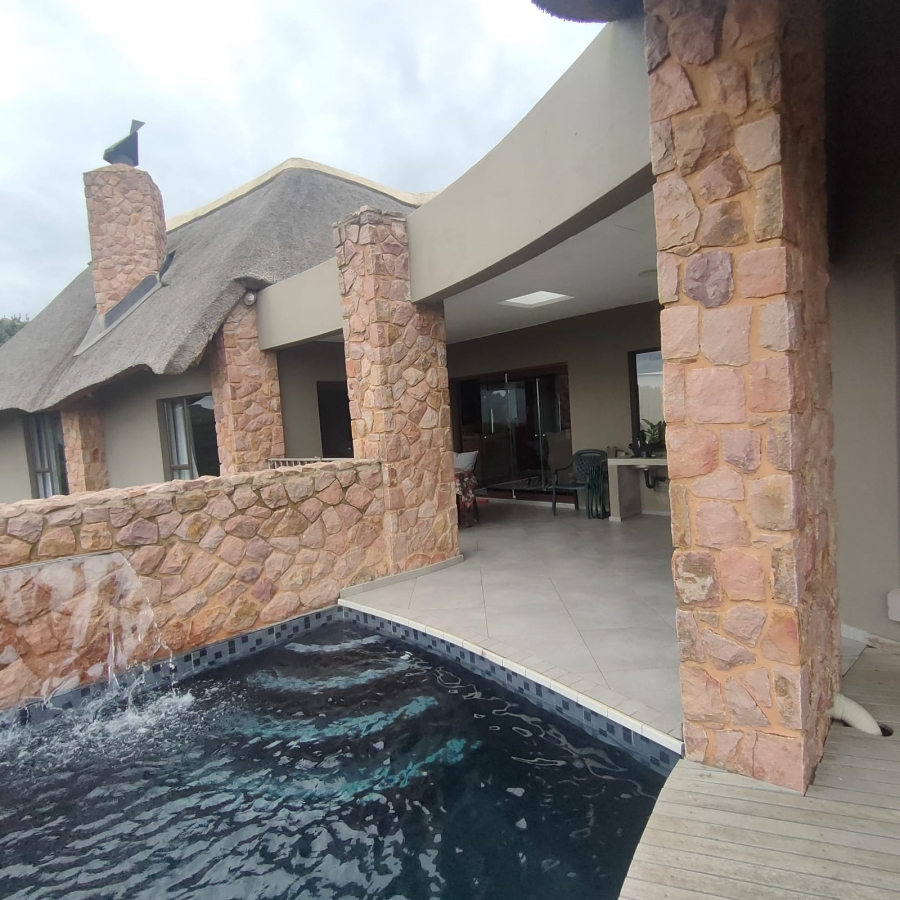 4 Bedroom Property for Sale in Phezulu KwaZulu-Natal