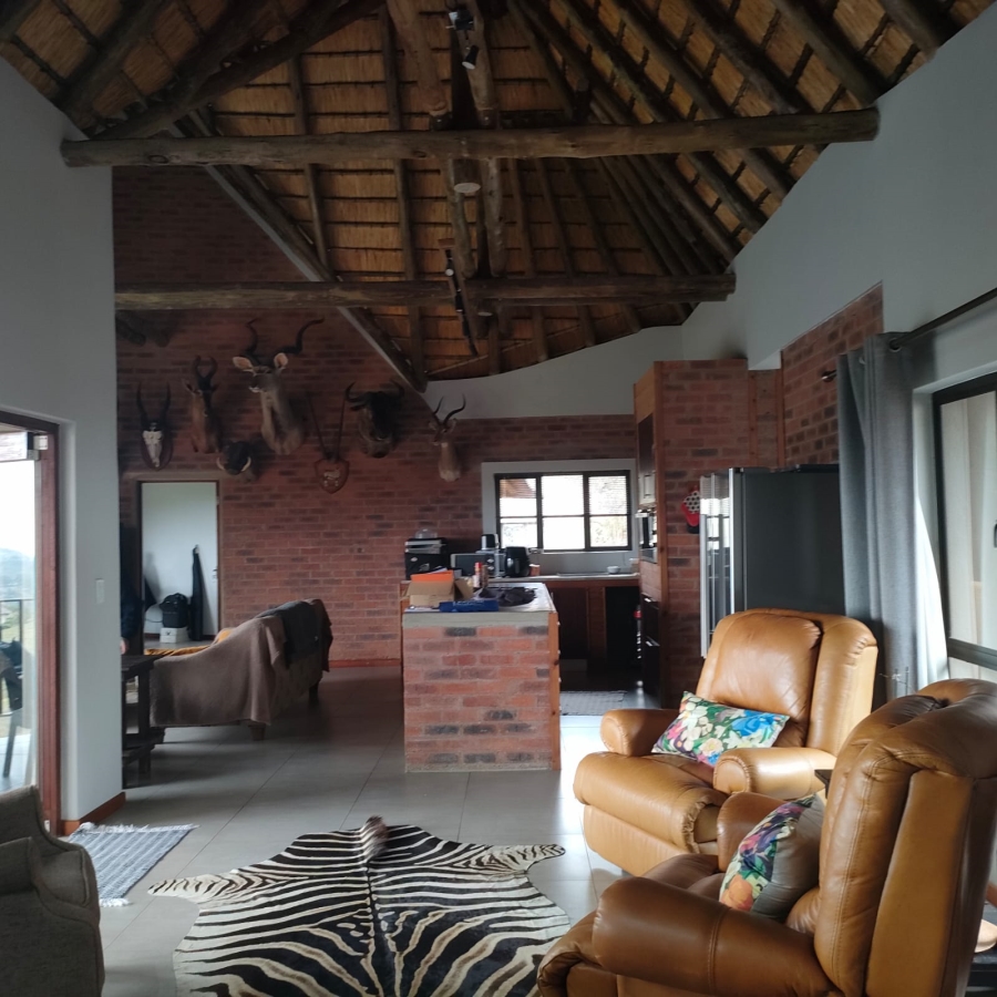 4 Bedroom Property for Sale in Phezulu KwaZulu-Natal