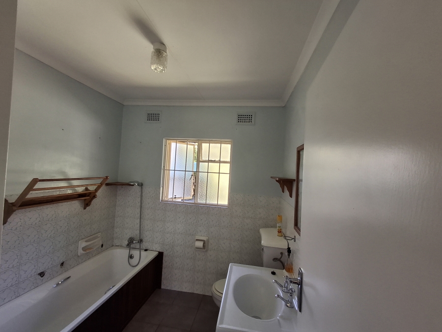 To Let 2 Bedroom Property for Rent in Greendale KwaZulu-Natal