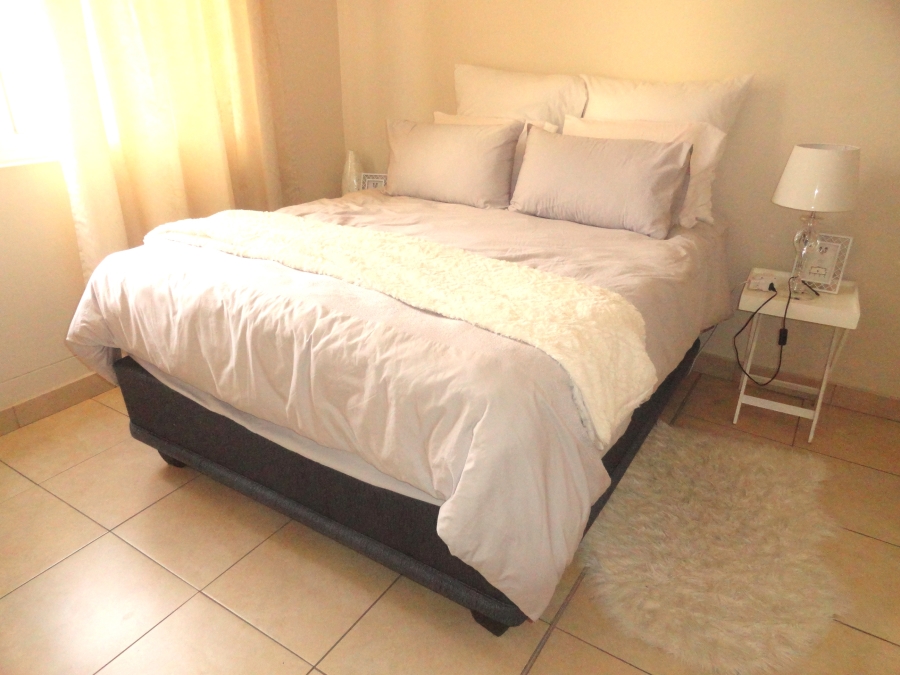 To Let 1 Bedroom Property for Rent in New Town Centre KwaZulu-Natal